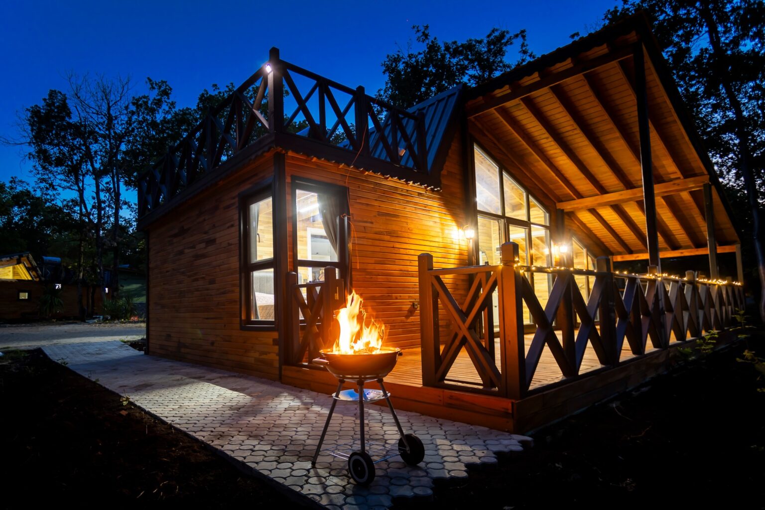 Lion Forest — cabane din lemn în Bulgaria